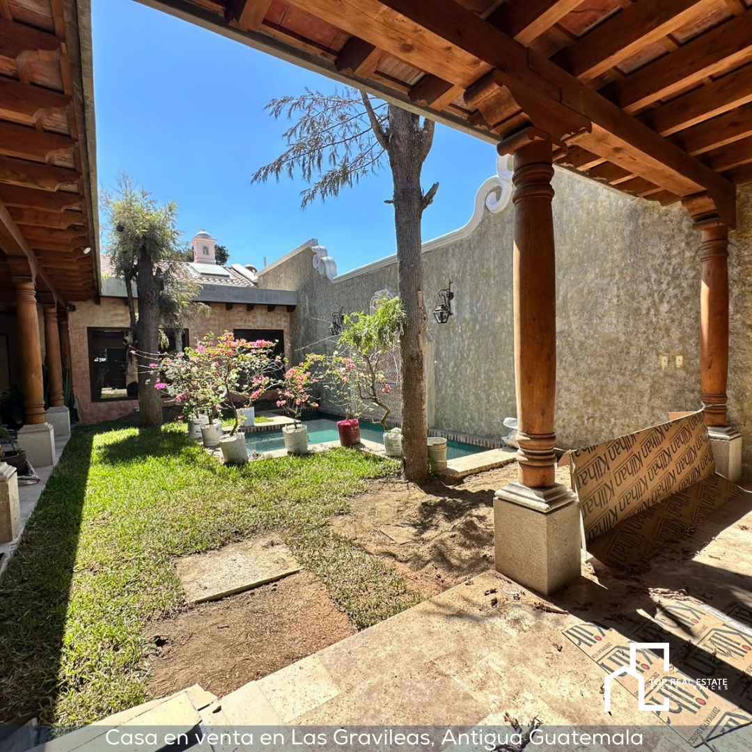House in Condominio Las Gravileas, Antigua Guatemala
