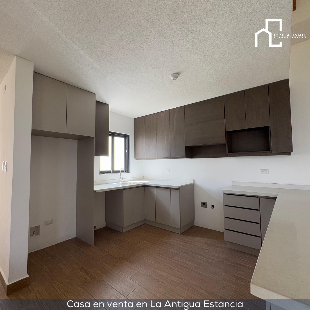 House in Residencial Antigua Estancia, San Miguel Dueñas
