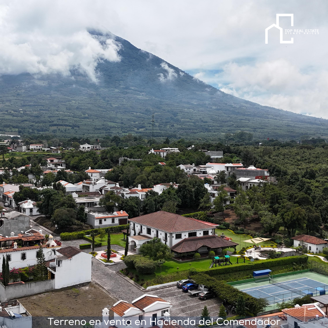 Terreno paseo del sol